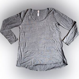 LuLaRoe Heathered Gray Long Sleeve Lynnae Women's Top